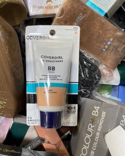 Mixed Cosmetics Wholesale Pallet — 350 Units, Grade A, New Sealed — thumbnail 4