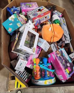 Kids Toys Mixed Wholesale Pallet — 300 Units, Grade A-B, Ages 0-12 — thumbnail 2